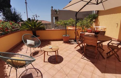 Taormina Apartment | La Cartolina Apartment