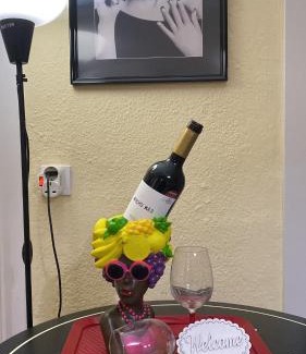 Villajoyosa House | La casa amarilla de Luis y Eileen