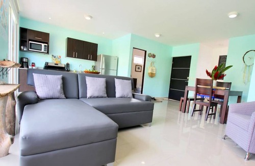 Tambor Villa | La Casa Azul CR · ?BEAUTIFUL Home with Private POOL ??‍♀️+ 16' Rancho??‍♀️