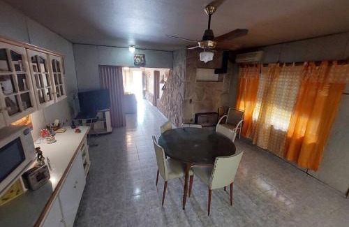 Mendoza House | La casa de los abu
