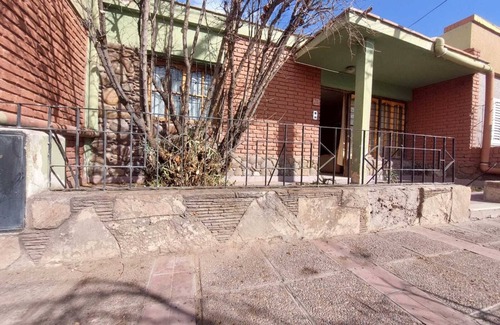 Mendoza House | La Casa de los Abu, Pleno Camino del Vino