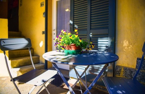 Mercallo Apartment | La Casa dei Laghi 2 Monate Maggiore Orta. Pet-friendly. Close to Isole Borromee