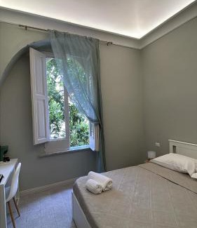 Torre del Greco Apartment | La Casa Del Monsignore