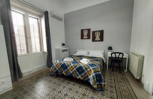 Monte di Pieta Bed & Breakfast | La Casa del Moro - All' Operà
