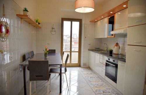 Barriera Vecchia-San Giacomo Apartment | La Casa dell'Artista