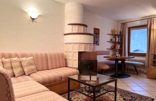 Mezzana House | La Casa di Desj