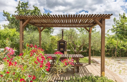 Orciano di Pesaro Apartment | La Casa in Campagna, 4 apartments with pool in Orciano, 20 minutes from the sea - apt. Il Padronale