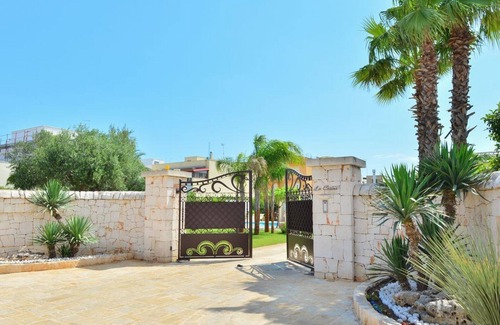 San Michele Salentino Villa | La Casina - Bivilla With Pool - 7 Beds