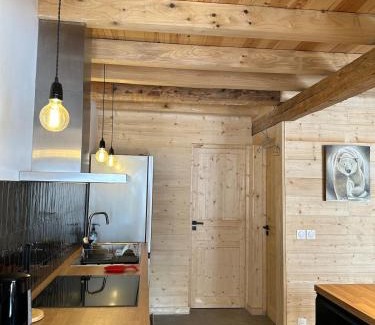 Montauban-de-Luchon Ski Chalet | La Castanière