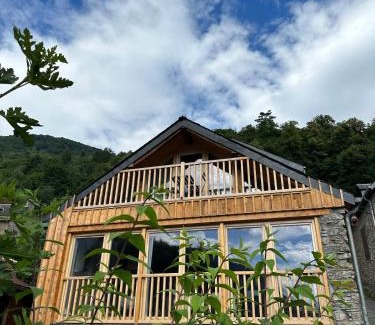 Montauban-de-Luchon Ski Chalet | La Castanière