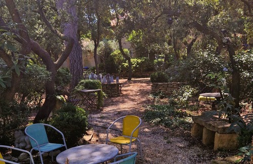 Grans House | La Chênaie, Mas Provençal 6 Personnes Avec Piscine