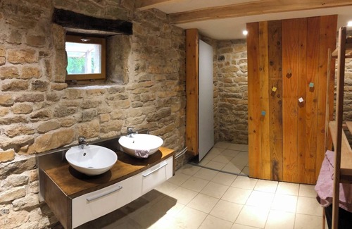 Montagna-le-Templier Bed & Breakfast | La Chambrée du Moulin
