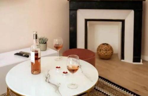 Anatole France Danton Apartment | La Chrysalide