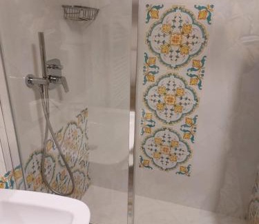 Riomaggiore House | la croce dei templari - very central with parking -