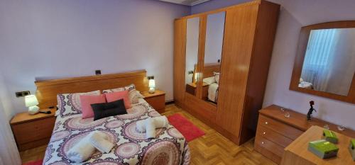 Distrito Llano Apartment | La Cueva de Gonza - Para 5 pax - Wifi - VUT-4092-AS