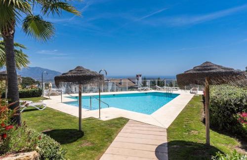 Ojen Apartment | La Floresta View