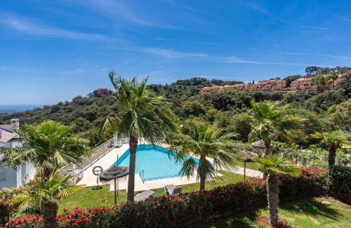 Ojen Apartment | La Floresta View