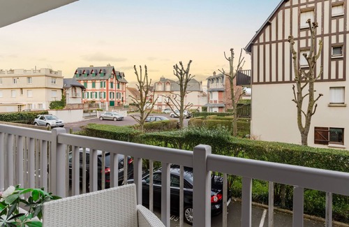 Villers-sur-Mer Apartment | La Fontaine by Interhome