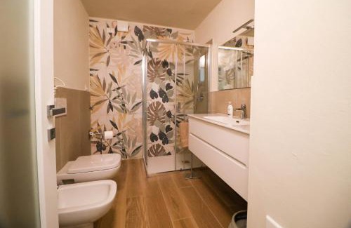 Padenghe sul Garda Apartment | La Gialla Attico dAmore By Case al Lago