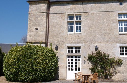 Crepon Apartment | La Grande Ferme "2 bedroom apartment" in Crépon, near Arromanches/Bayeux