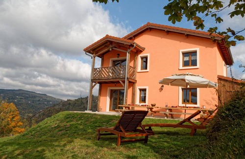 La Bresse House | LA GRANGE OF MIOS: quiet house breathtaking views of La Bresse 8/12persons