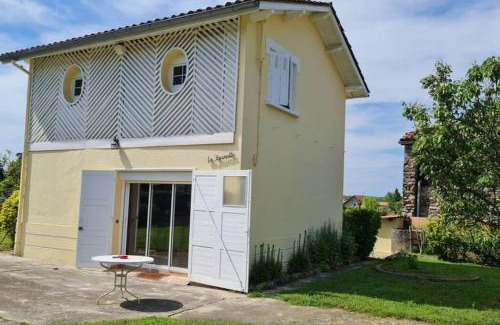 Labarthe-Riviere House | La Jaunette, Charmant Fenil avec piscine
