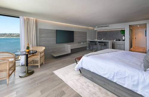 Village of La Jolla Hotel | La Jolla Cove Hotel & Suites, Corner Penthouse Suite, Balcony w/Ocean Views!