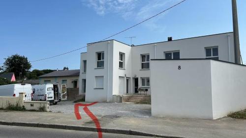 Hennebont Apartment | La Jungle Evasion, séjour immersif en famille