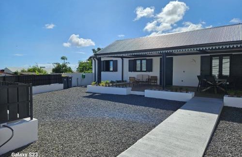 Sainte-Suzanne House | La KAZ SAMANY