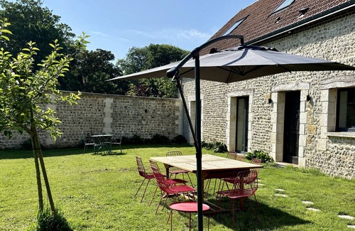 Bordeaux-Saint-Clair Cottage | La Laiterie-Gîte-Cottage-Countryside view-Ensuite