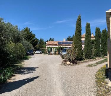 Peyriac-de-Mer Bed & Breakfast | LA LAVANDIERE Famille Amis Relais Motards