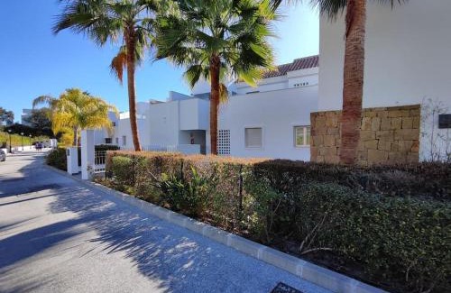 Ojen Apartment | La Mairena - Chic Getaway with Sea & Mountain views, Spa and Sports