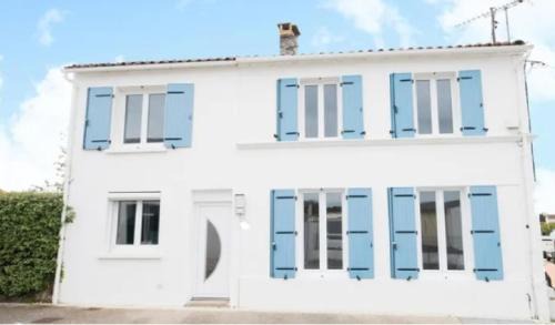 Les Mathes House | La Maison bleue des Mathes
