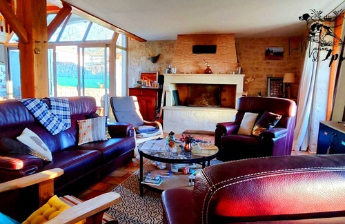 Les Pins House | La Maison d'Ipso, gîte 6 people, Les Pins, Charente