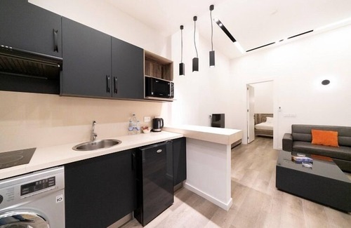 Hamra Apartment | La Maison De Hamra