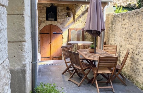 Loches House | La Maison des Remparts - Gite Pour 8 Pers a Loches