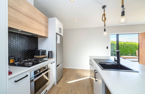 Martinborough Apartment | La Maison Noir, Martinborough