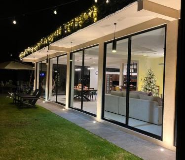 Valle de Bravo House | La Malenita casa en Amanalco