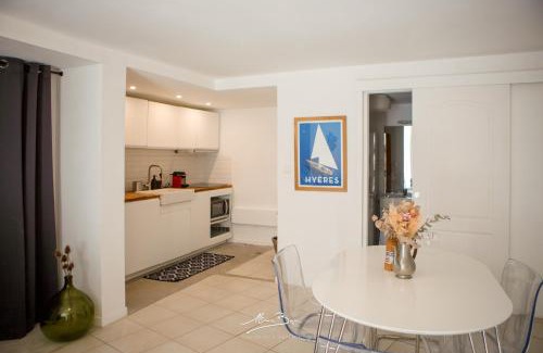 Le Mourillon Apartment | La Marinièro à 350m des plages - 4 couchages - Wifi