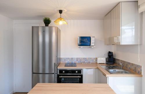 Saint-Nazaire Apartment | La Maritime - Vue port, 50 m de la plage de la baie