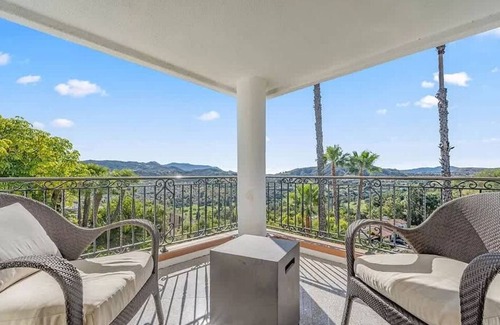 Calabasas House | La Masina Luxury Summ