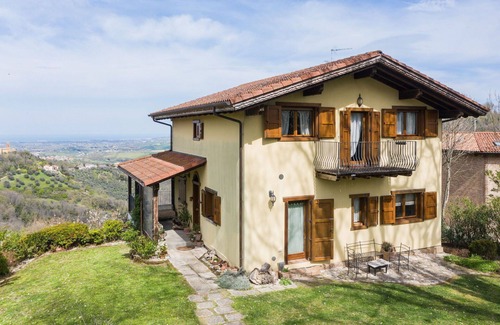 Montefiore Conca Villa | La Nocciola - Villa with private pool in Montefiore Conca, Emilia-Romagna