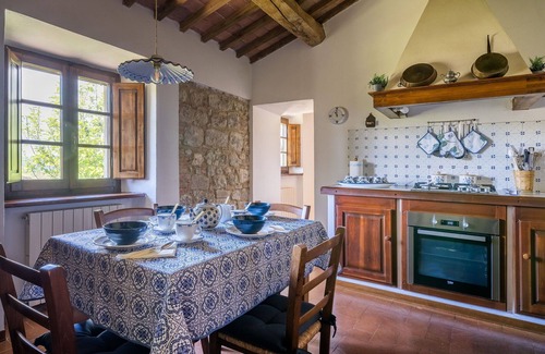Monteroni d'Arbia Villa | La Palazzina, Ville Di Corsano, Home And Pool