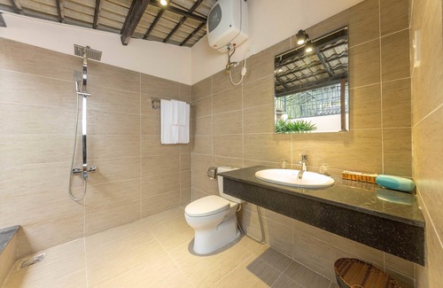 Ong Lang Hotel | La Paloma Resort