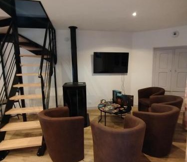 Polignac House | La Passerelle