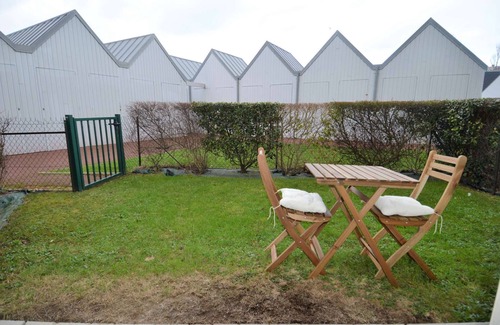 Courseulles-sur-Mer Apartment | La Patoune - Garden/50m from the beach/Wifi/Parking