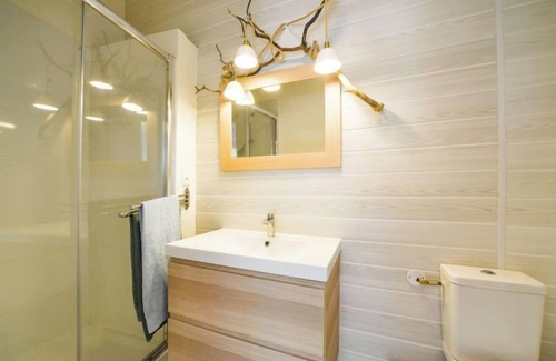 Chissay-en-Touraine House | La petite maison blanche by Interhome