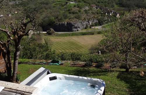 Lacave House | La Pinay-A cozy little house with spa & fireplace in Dordogne near Rocamadour