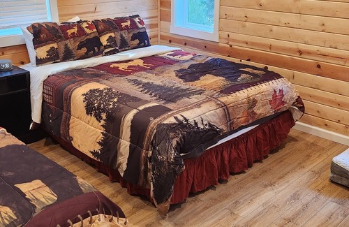 La Porte Cabin | La Porte Union Hotel Cabin A