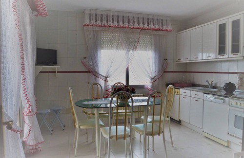 Villamediana de Iregua House | "La Prensa" A privileged place where wine culture is sipped.
